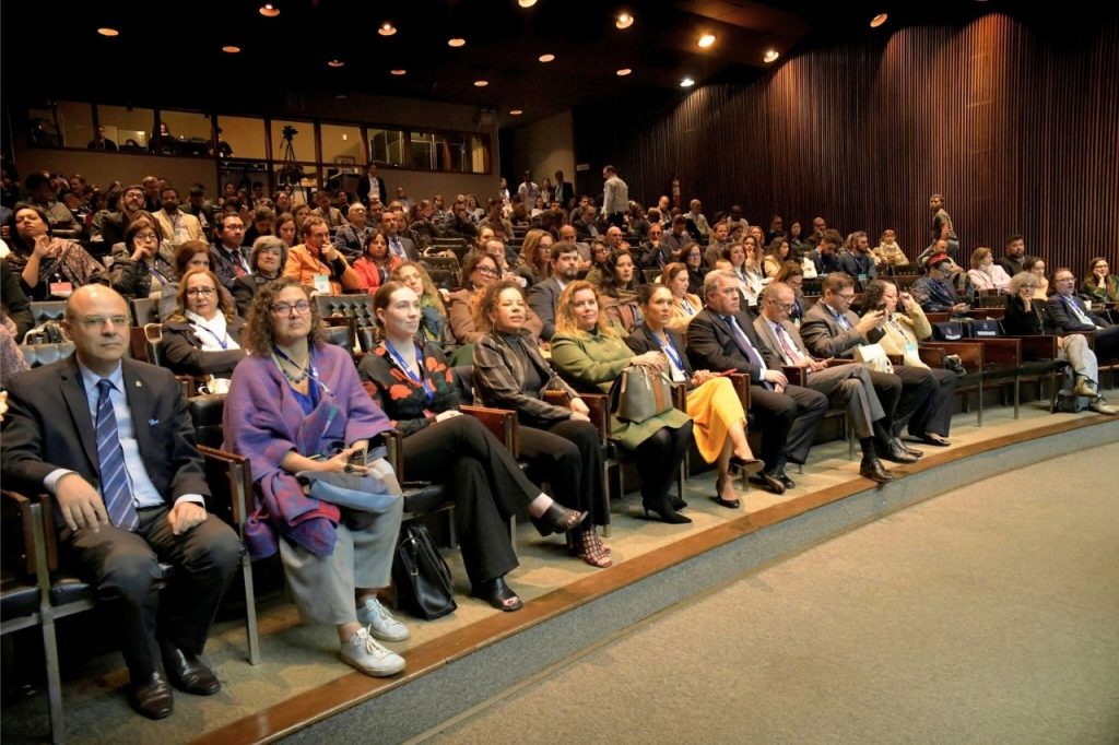 Plateia na abertura do Latin America Universities Summit