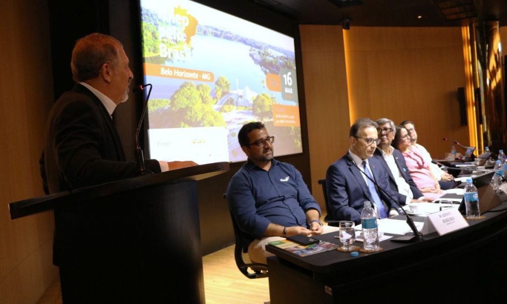 Marco Crocco faz apresentação no Finep Day